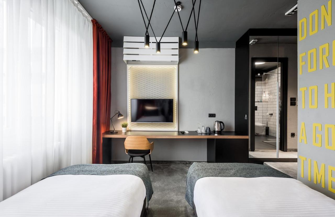 7 Rooms Suites Белград Экстерьер фото